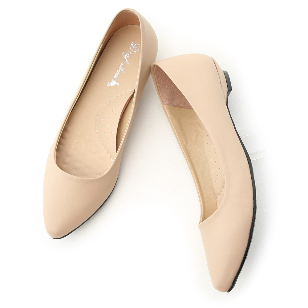 MIT Low Heel Pointed Toe Pumps Almond