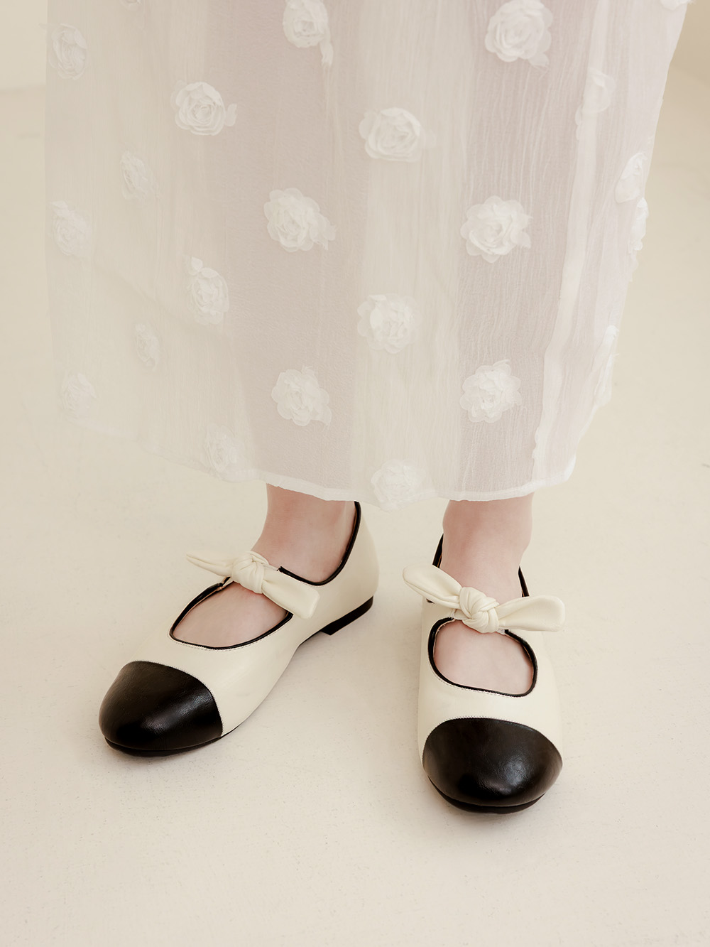 可愛啾啾蝴蝶結小香風瑪莉珍鞋 白