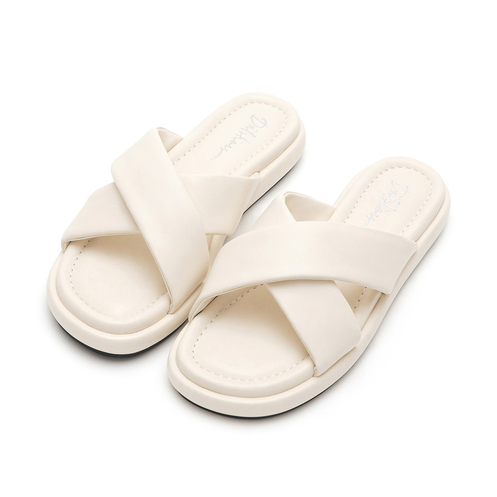 Comfy Candy Crossed Airsoft Slippers French Vanilla White