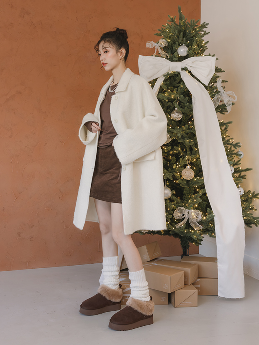 暖暖泡芙厚底翻毛真皮雪靴 咖啡色