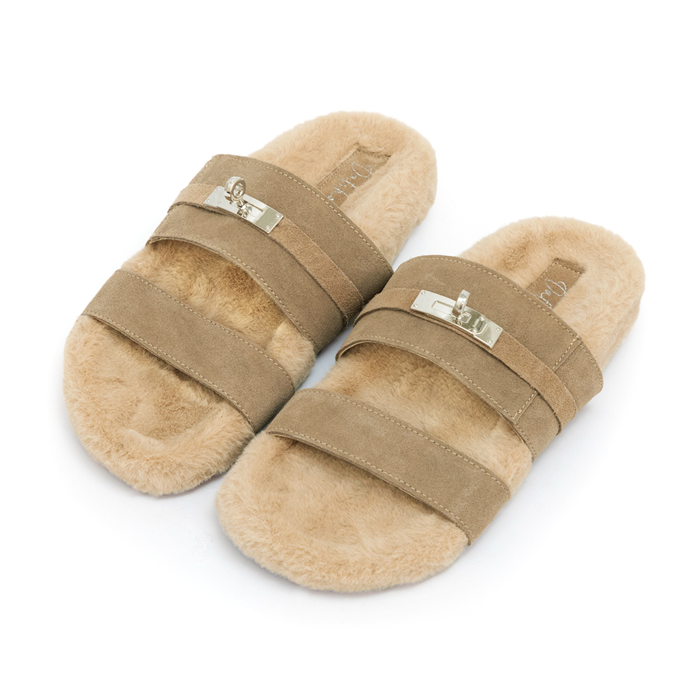 質感金屬鎖釦真皮毛毛拖鞋 杏色