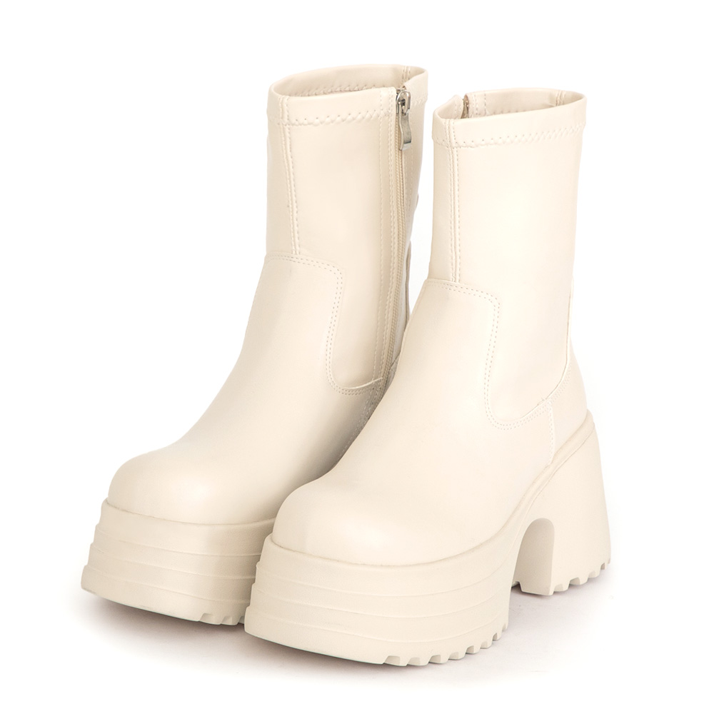 愛豆偶像素面厚底瘦瘦短靴 米白色