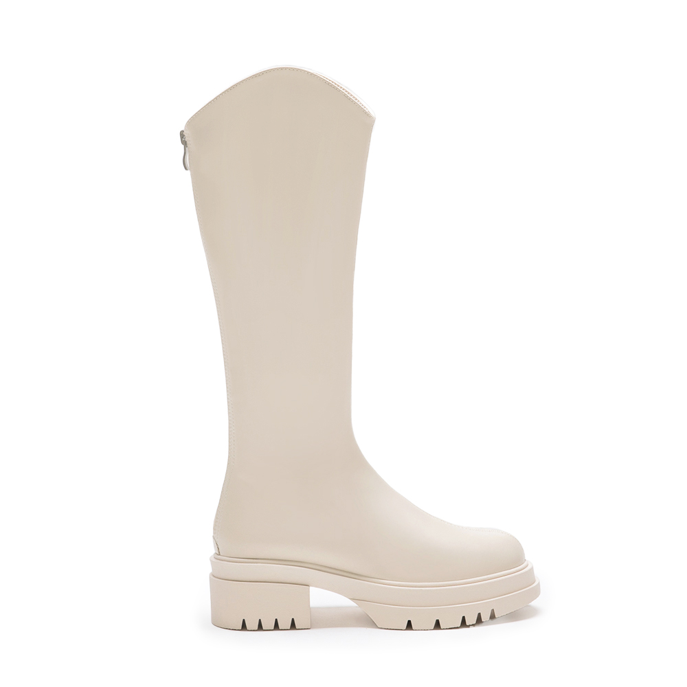 簡單好看．V口素面中跟瘦瘦長靴 香草米