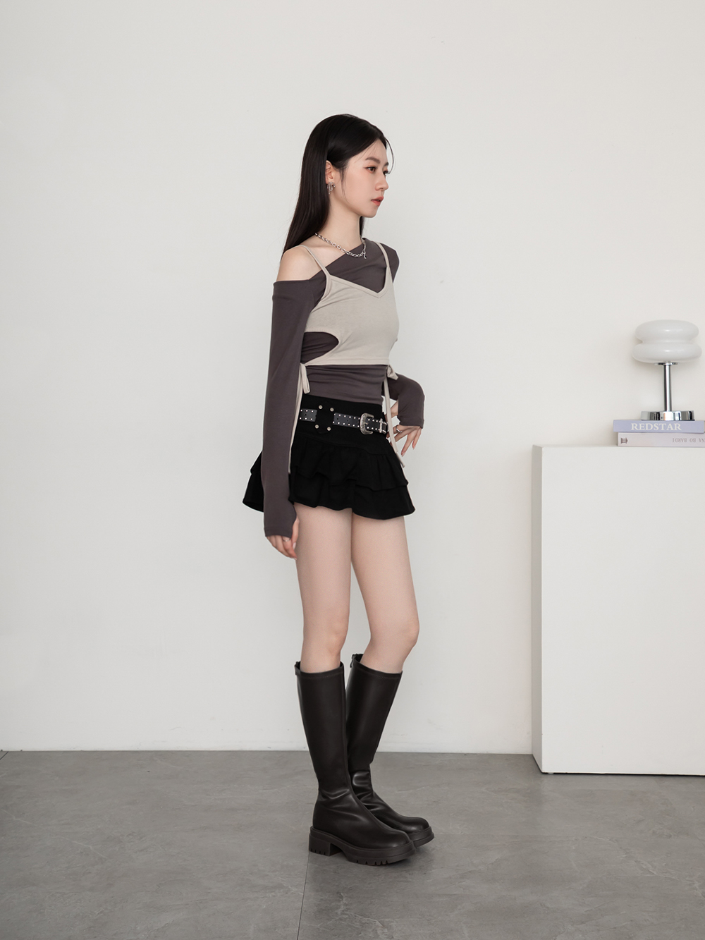 韓團指標．百搭素面厚底瘦瘦長靴 時尚黑