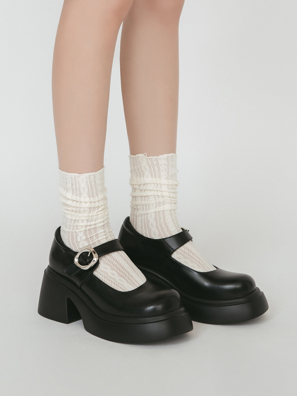 夢幻舞台．輕量加厚底銀釦瑪莉珍鞋 時尚黑