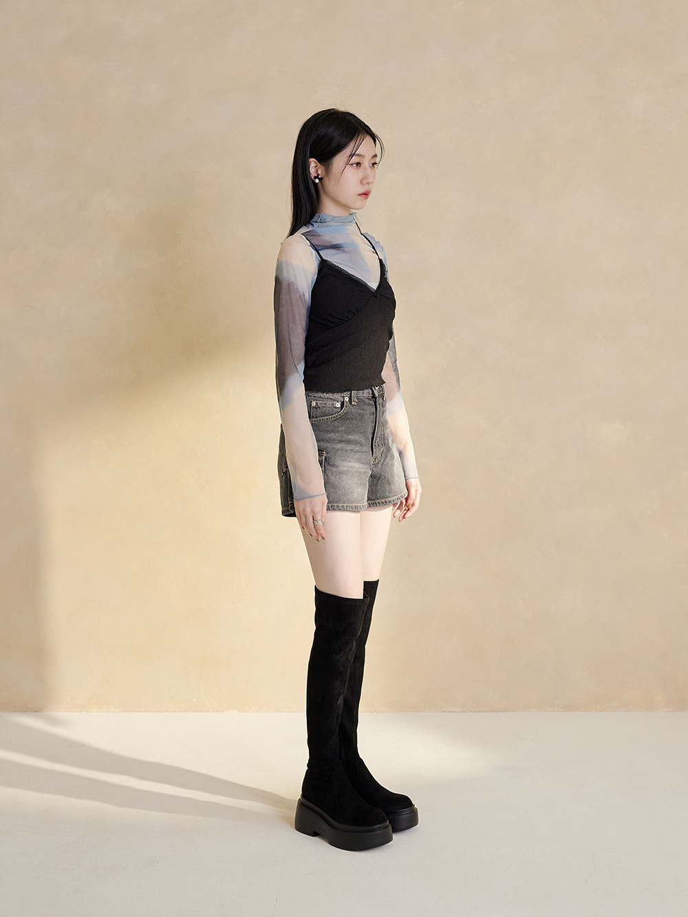 超激瘦.Plus級加厚鬆糕底瘦瘦膝上靴 質感黑絨