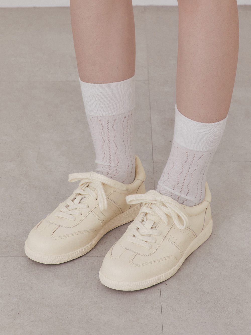 雙色鞋帶真皮復古德訓鞋 米白