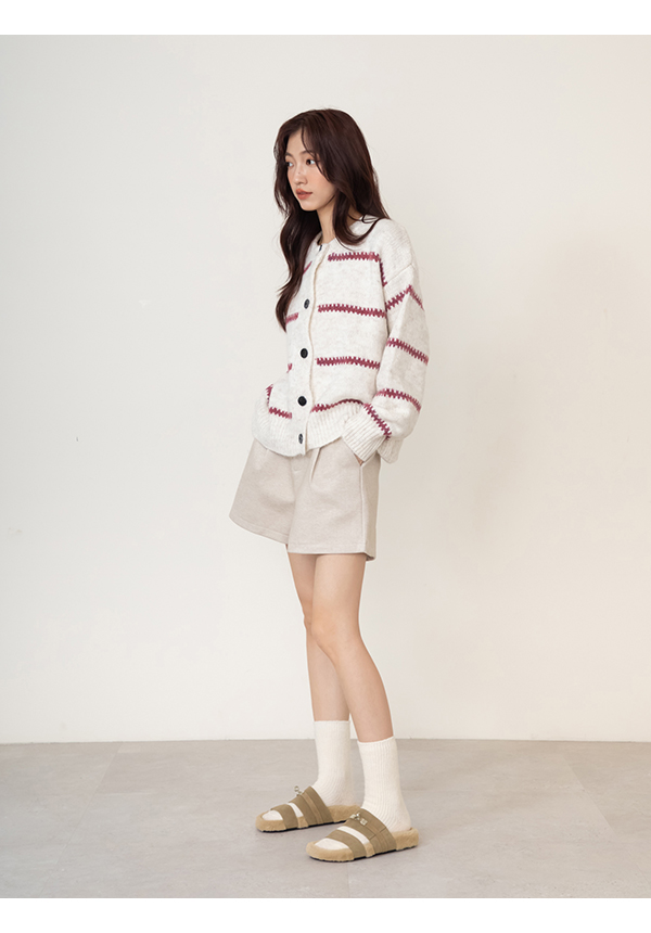 質感金屬鎖釦真皮毛毛拖鞋 杏色