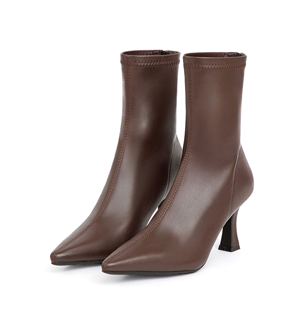 顯瘦魔法尖頭高跟瘦瘦短靴 咖啡色