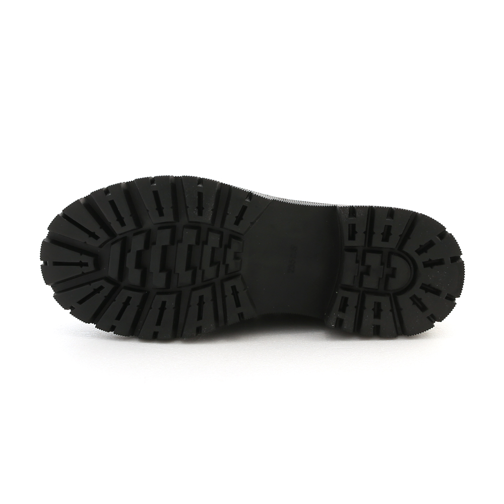 前衛指標．金屬環釦加厚底樂福鞋 ブラック
