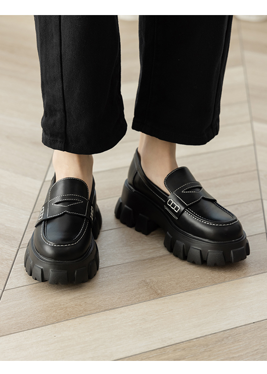 Contrast Stitched Chunky Loafers Black