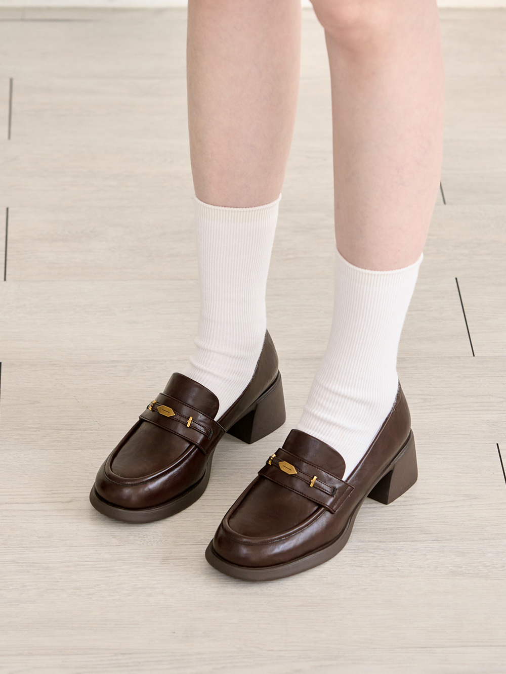 【真皮系列】親膚空氣棉小金葉樂福鞋 咖啡色