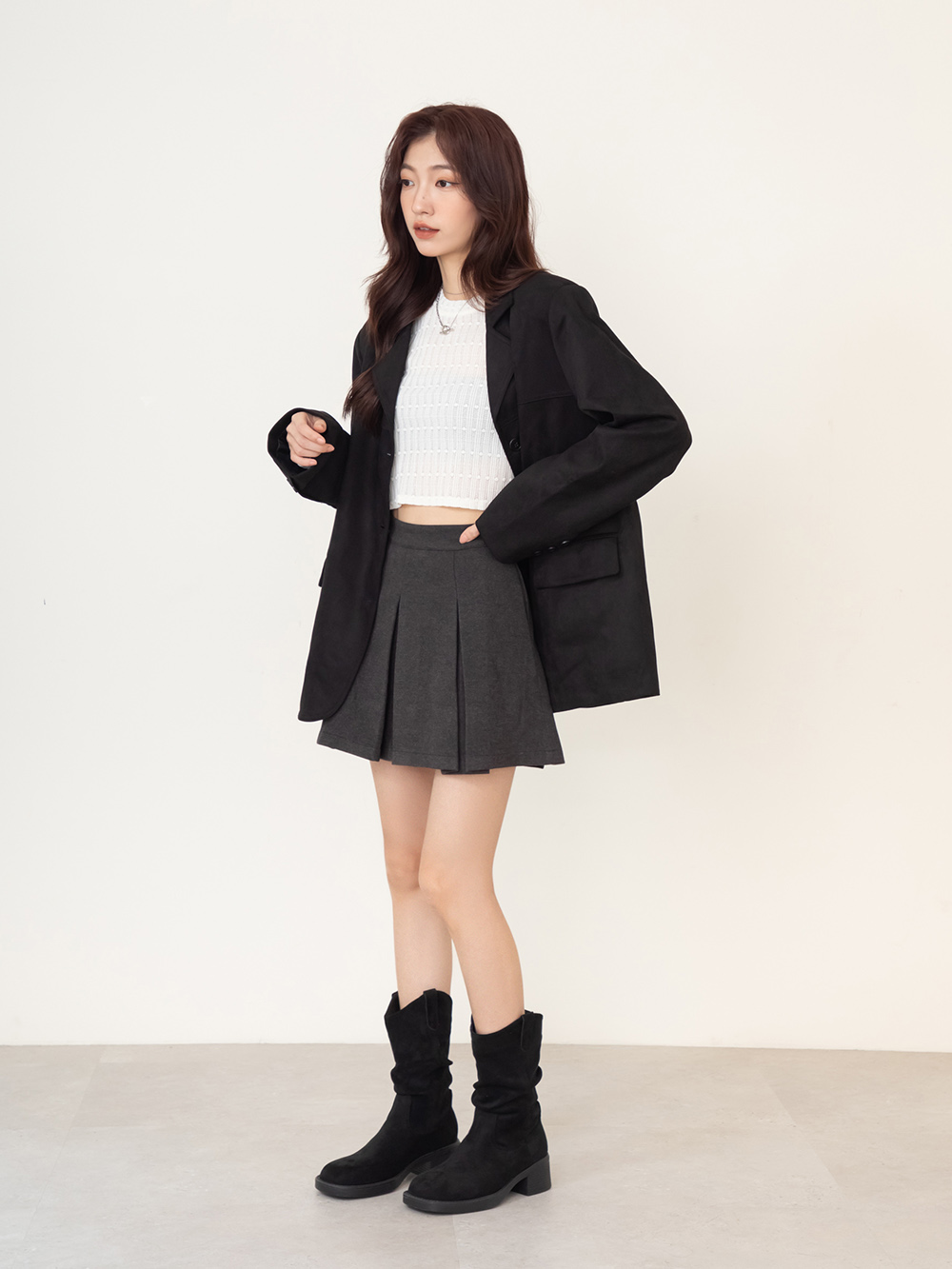 嬉皮小V口抓皺西部堆堆靴 黑色