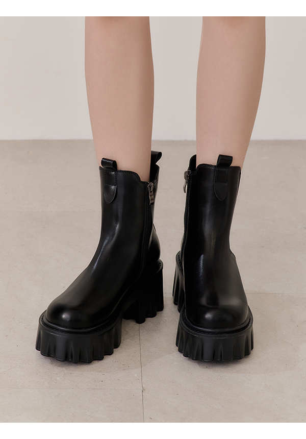 Zig-Zag Chunky Platform Chelsea Boots Black