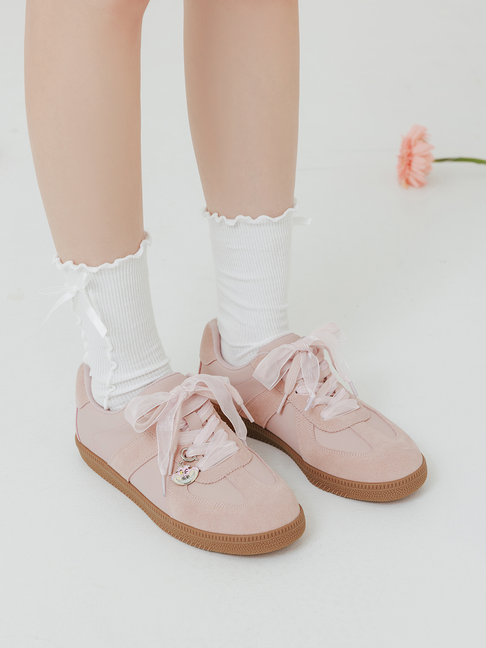 【Disney】妙妙貓小掛飾真皮德訓鞋 裸膚粉