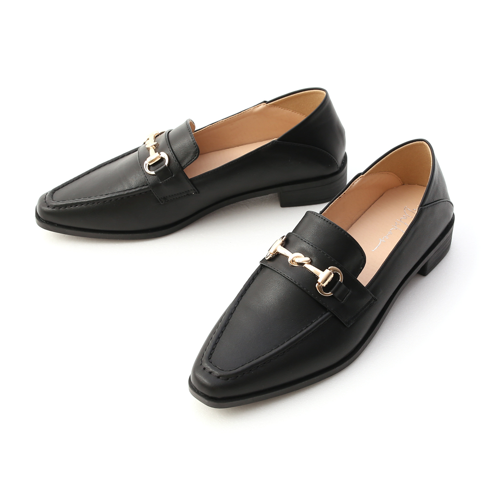 Retro Pointy Horse-bit Loafers Black