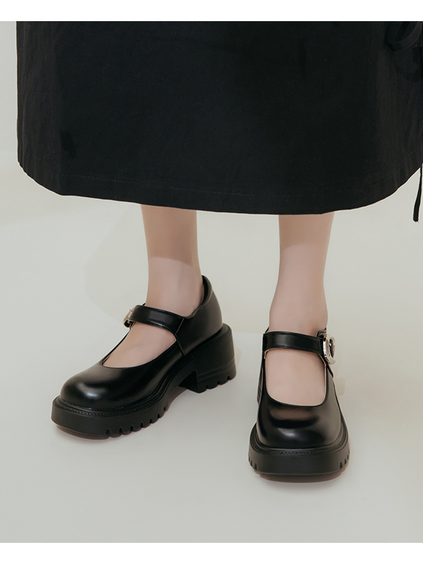 公主軍團．金屬釦輕量厚底瑪莉珍鞋 時尚黑