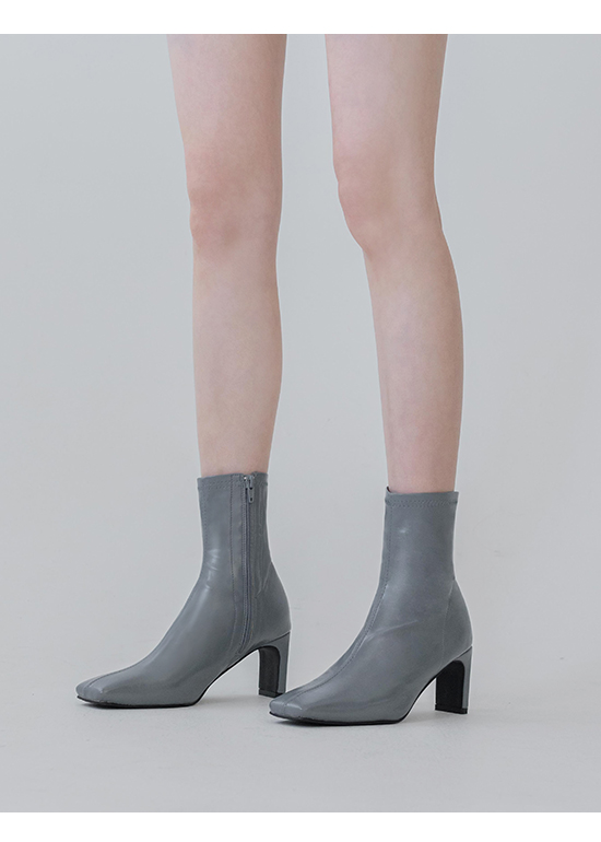 唯美配方．質感亮面扁跟瘦瘦靴 迷霧藍