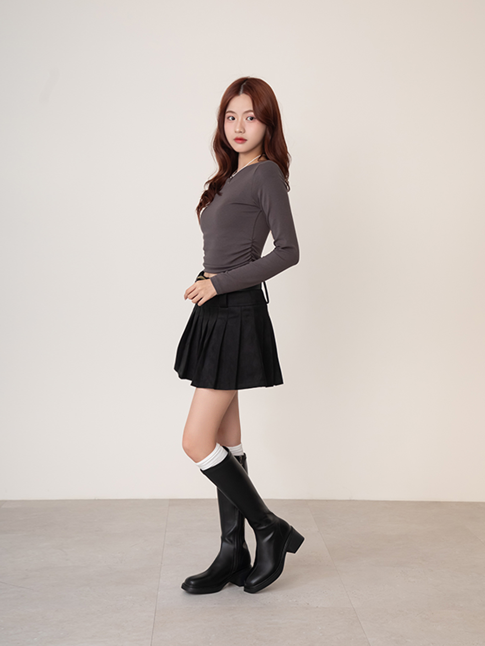 黃金比例方頭木紋跟瘦瘦長靴 黑色