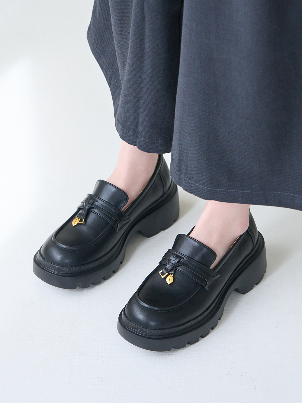 文創美感按摩鞋墊厚底樂福鞋 黑色