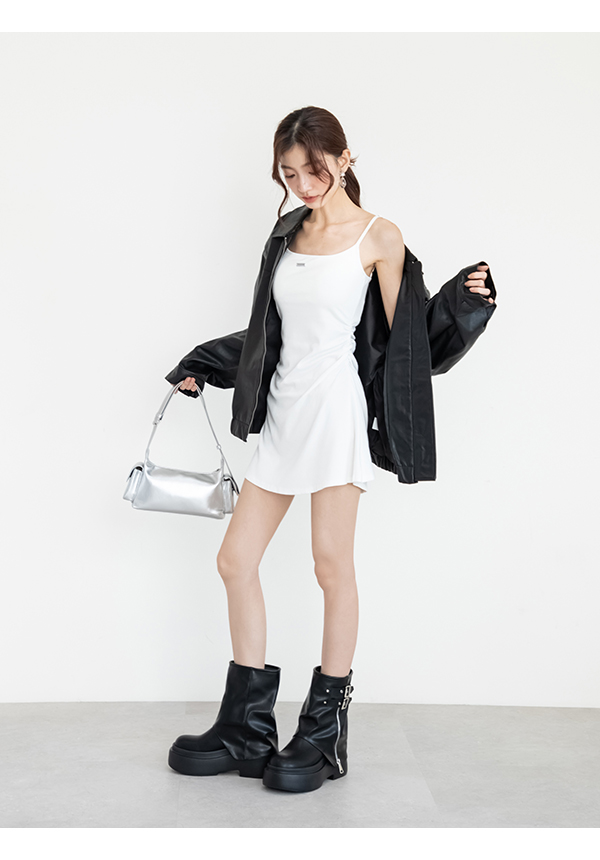 暗黑硬派Plus級加厚鬆糕底褲管短靴 黑色