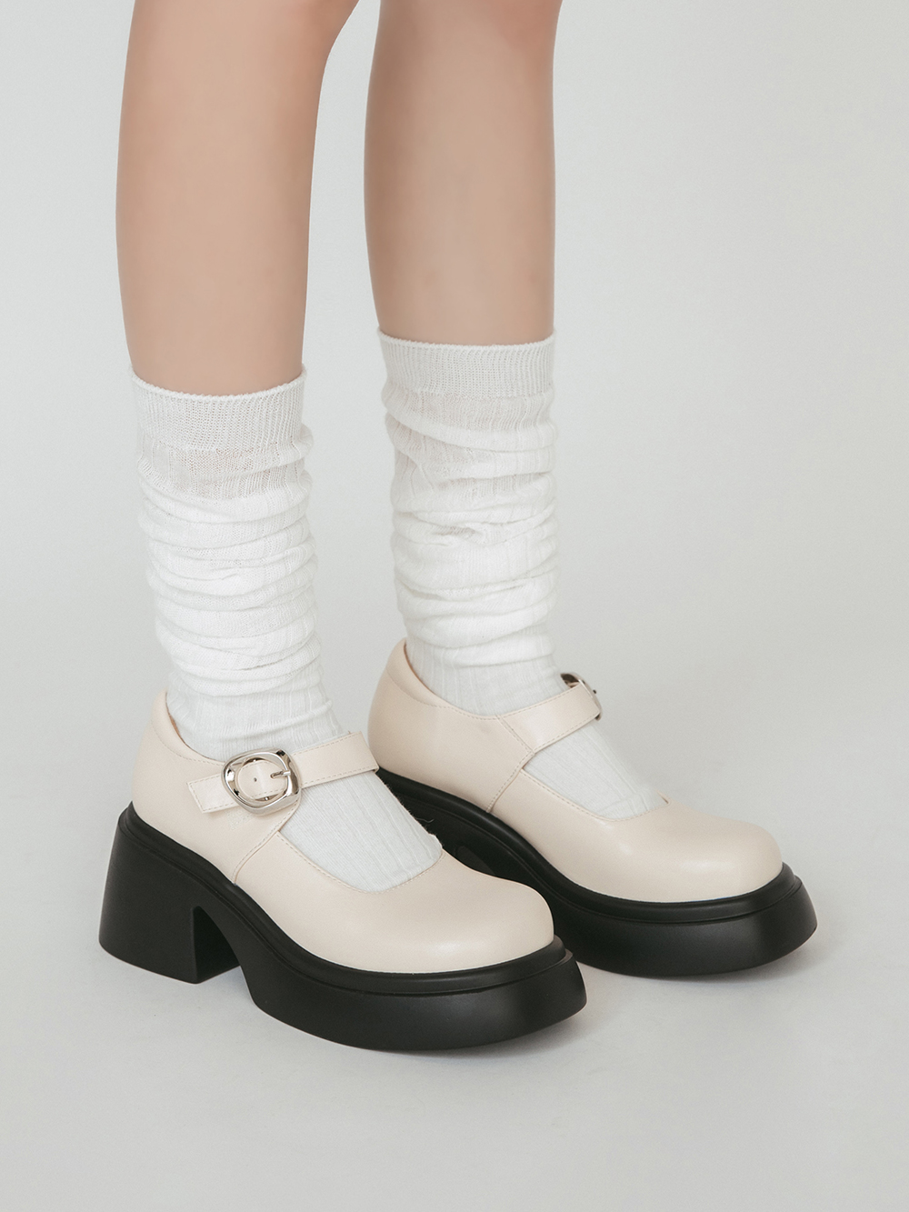 夢幻舞台．輕量加厚底銀釦瑪莉珍鞋 香草米