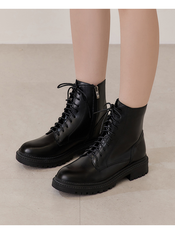 Thick Sole Lace-Up Martin Boots Black