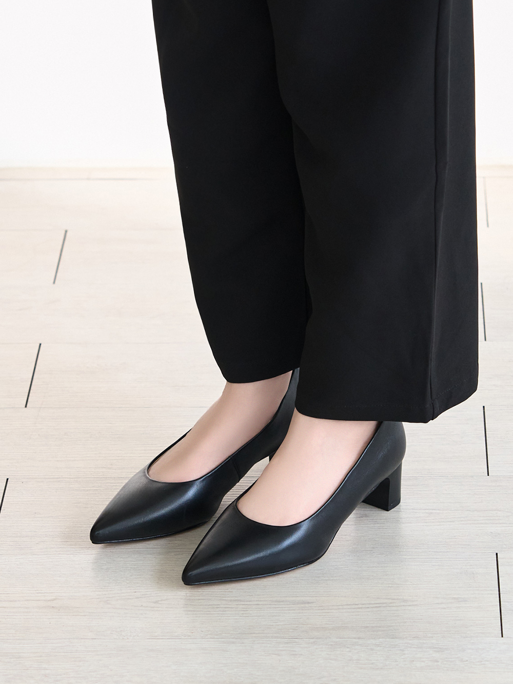 【真皮系列】4.5cm全能氣墊真皮中跟鞋 黑色