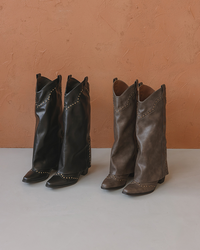 D+AF 韓系時髦首選：星光鉚釘V口復古西部褲管靴，顯瘦拉長腿型神器，誰穿誰顯瘦，美得毫不費力，好穿一直穿。