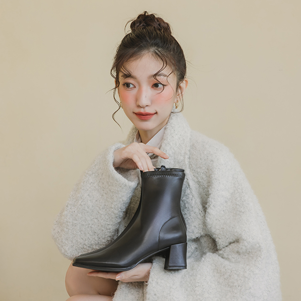 D+AF 熱銷女靴推薦，韓系俐落穿搭首選黑色中跟短靴，修飾腿型顯瘦好走，通勤與日常都百搭的冬季人氣女鞋 TOP PICKS