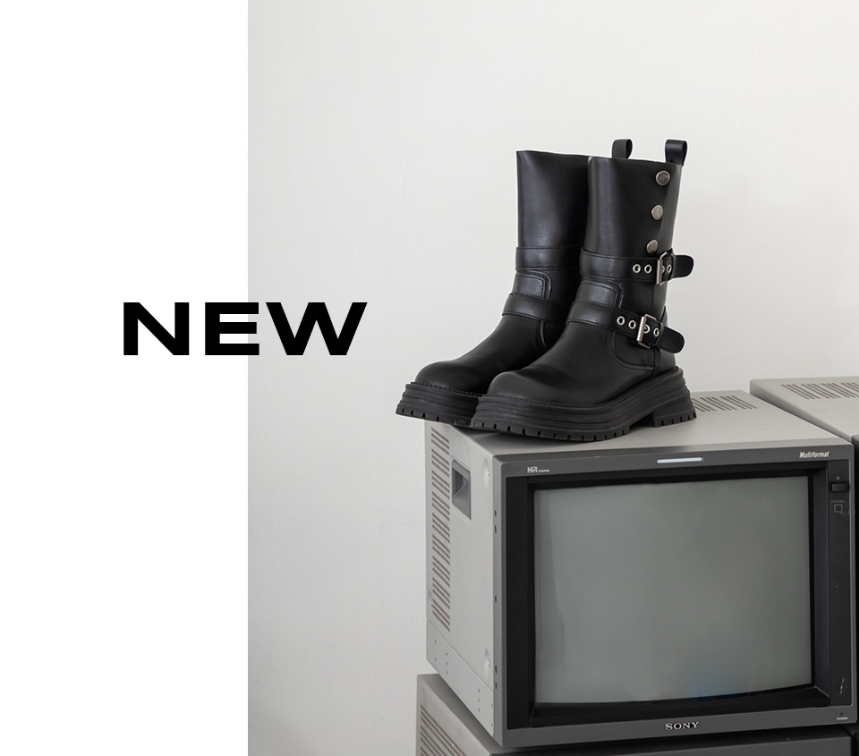 D+AF 冬季新款復古騎士釦環排釦機車短靴，厚底設計穩定好走，酷颯風格一眼有型，過年走春、日常穿搭都百搭，好穿一直穿，現在就挑一雙！