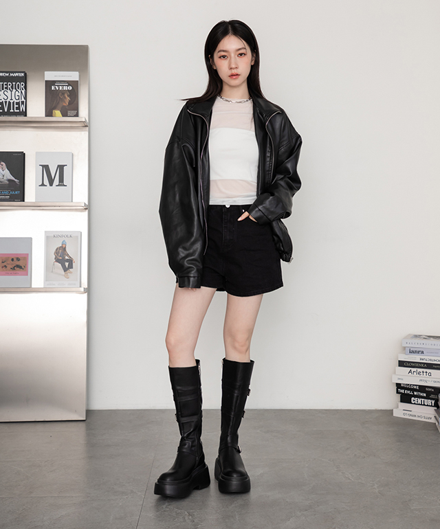 D+AF 冬季氣場系女靴推薦，霸氣登場 Plus 級釦環加厚底釦環長靴顯瘦有型、比例升級，過年穿搭與通勤都撐得住，舒適好穿，快來挑一雙。