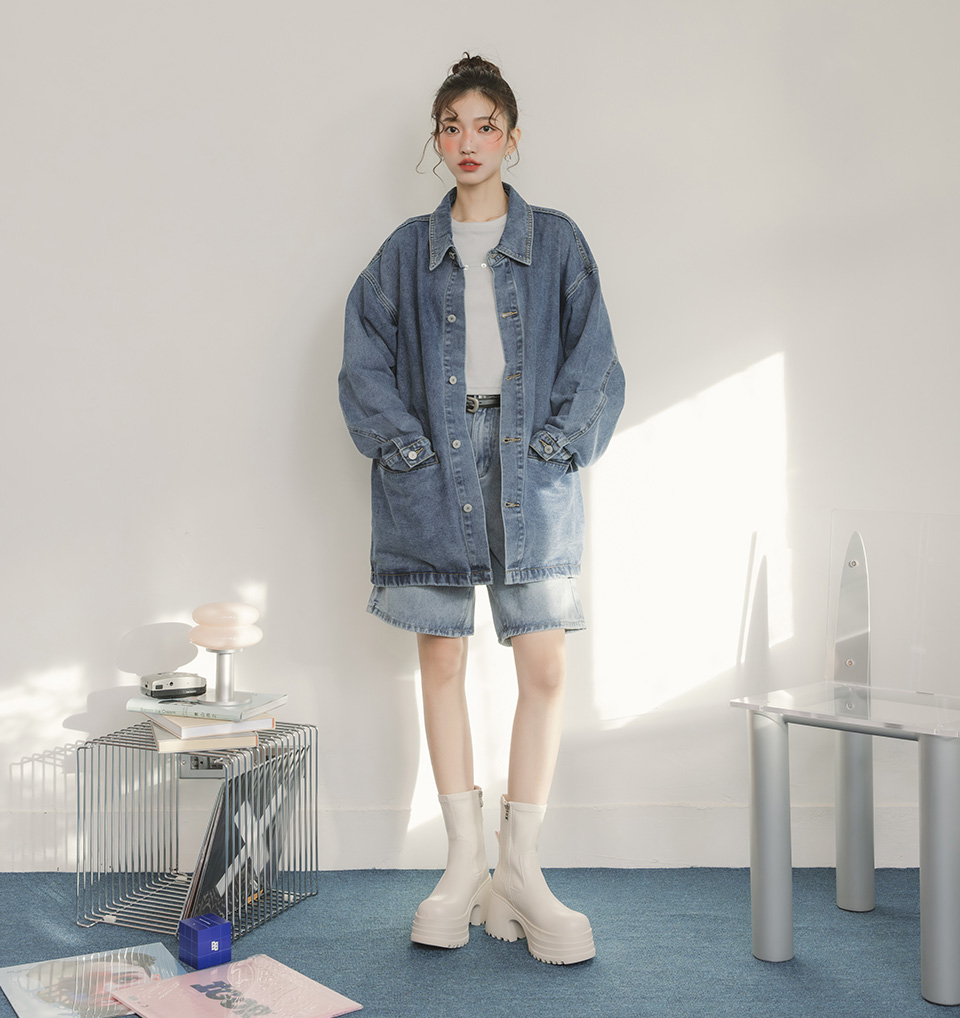 D+AF 韓系顯瘦女靴推薦，愛豆偶像素面厚底瘦瘦短靴穿搭示範，輕量厚底拉長腿部比例，修飾腿型不厚重，日常逛街到聚會都好搭，穿上就有舞台感。