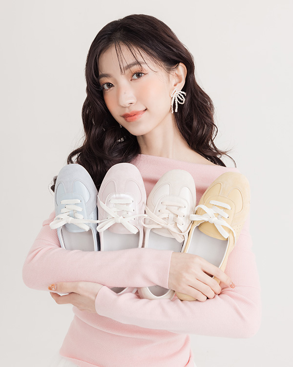 D+AF 粉彩系列真皮綁帶淺口休閒鞋，熱銷排行榜 TOP50 必買清單，春季穿搭推薦女鞋，清新粉彩配色打造 2026 春夏流行休閒鞋。