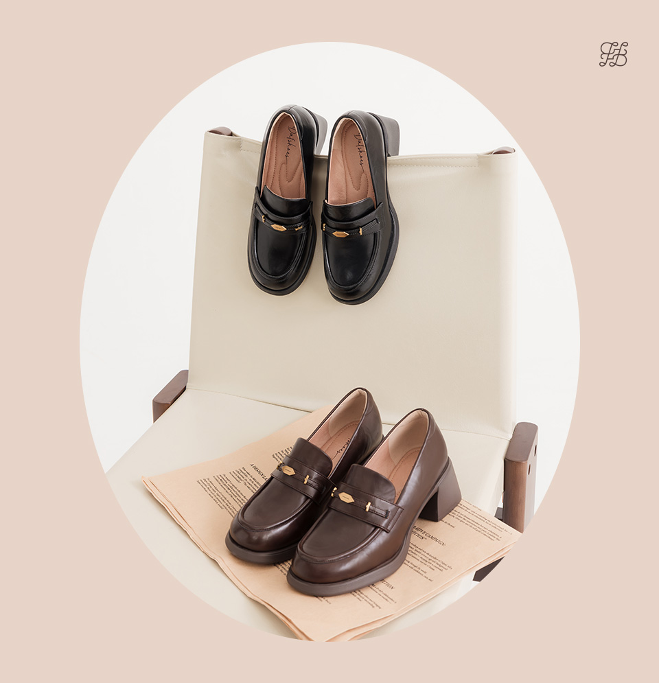 D+AF【真皮系列】親膚空氣棉小金葉樂福鞋，職人套包工法搭配5mm記憶鞋墊，打造柔軟包覆腳感，百搭通勤與春穿搭推薦的2026春夏流行真皮樂福鞋。