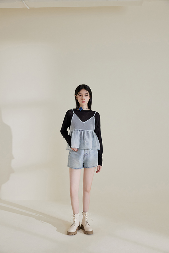 馬汀靴穿搭 馬汀靴推薦 馬丁靴女 勁酷少女.圓頭加厚底綁帶短靴穿搭推薦