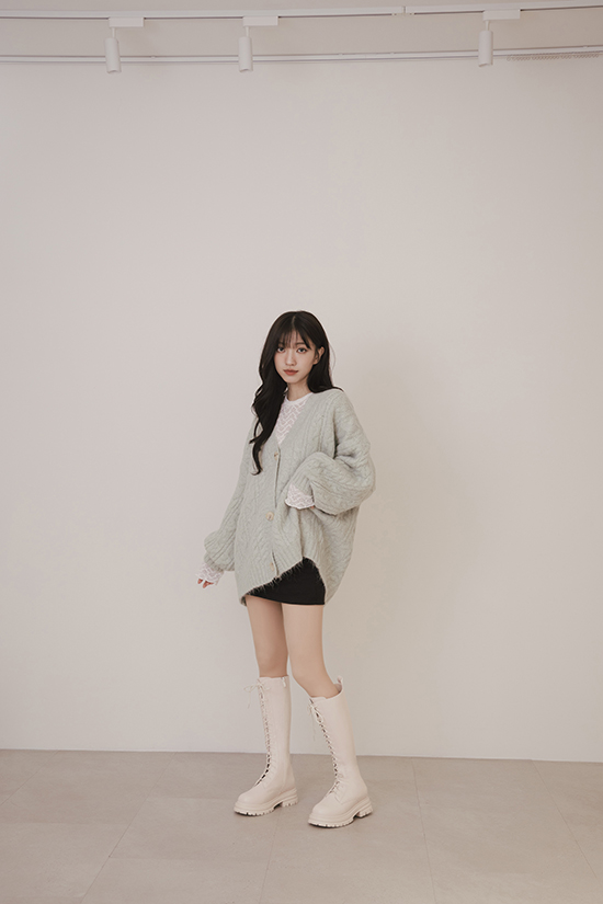 16孔高筒馬汀靴、厚底增高馬汀靴、小隻女顯高靴,全場焦點鬆糕底綁帶馬汀長靴