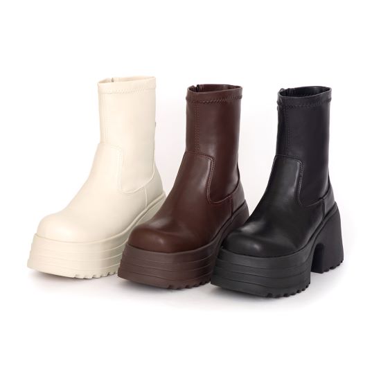 短腿或粗腳踝推薦 D+AF愛豆偶像素面厚底瘦瘦短靴