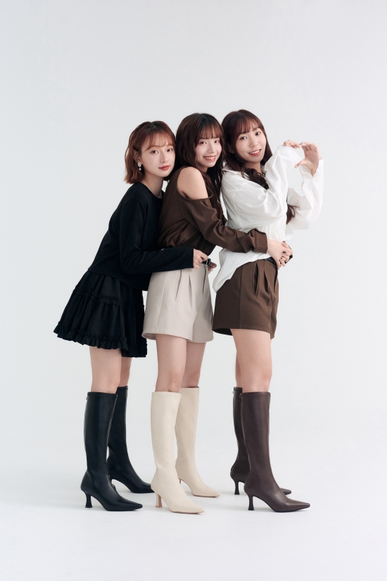 D+AF【Jennie同款】顯瘦魔法尖頭高跟長靴穿搭，修飾腿型比例，適合跨年與派對造型。