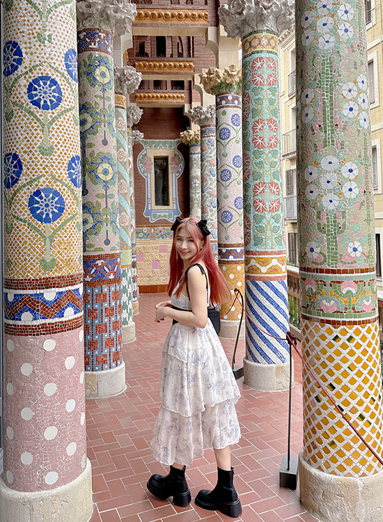 巴塞隆納短靴穿搭推薦 小編穿搭推薦 美腿瘦瘦靴 短靴穿搭 D+AF 美腿濾鏡．輕量加厚底瘦瘦短靴 