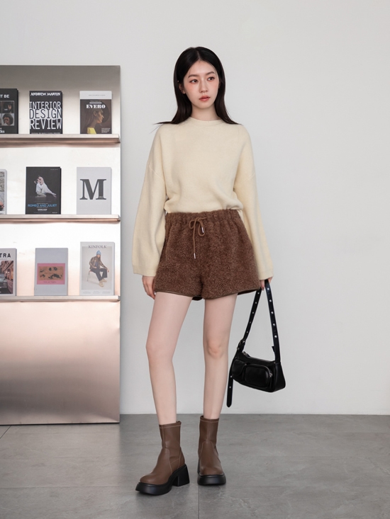 短靴穿搭推薦 D+AF 美腿濾鏡．輕量加厚底瘦瘦短靴 輕量 美腿瘦瘦靴 瘦腿神器短靴 女鞋流行趨勢