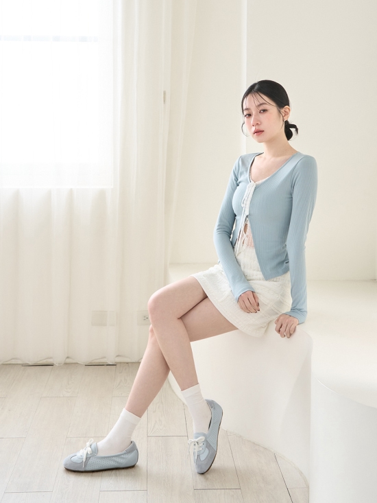 D+AF 2026春季新品真皮休閒鞋穿搭推薦 粉彩系列真皮綁帶淺口休閒鞋