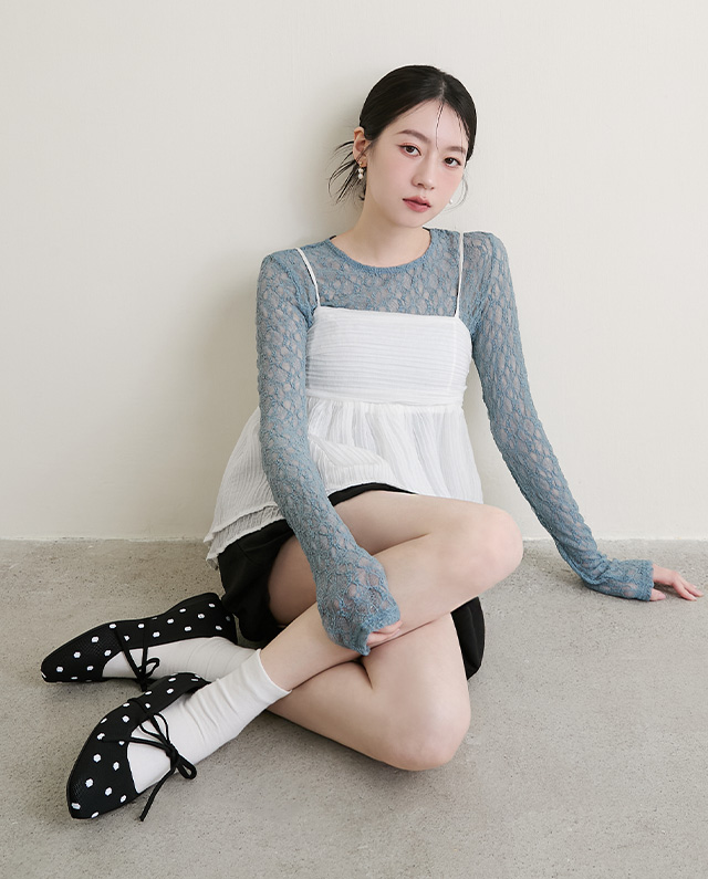 D+AF綁帶方頭瑪莉珍鞋穿搭推薦 更輕、更軟、更耐穿！門市熱銷TOP1！春夏穿搭示範，黑色點點水玉瑪莉珍鞋搭配短裙