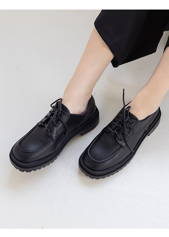 Thick Sole Lace-Up Oxfords Black