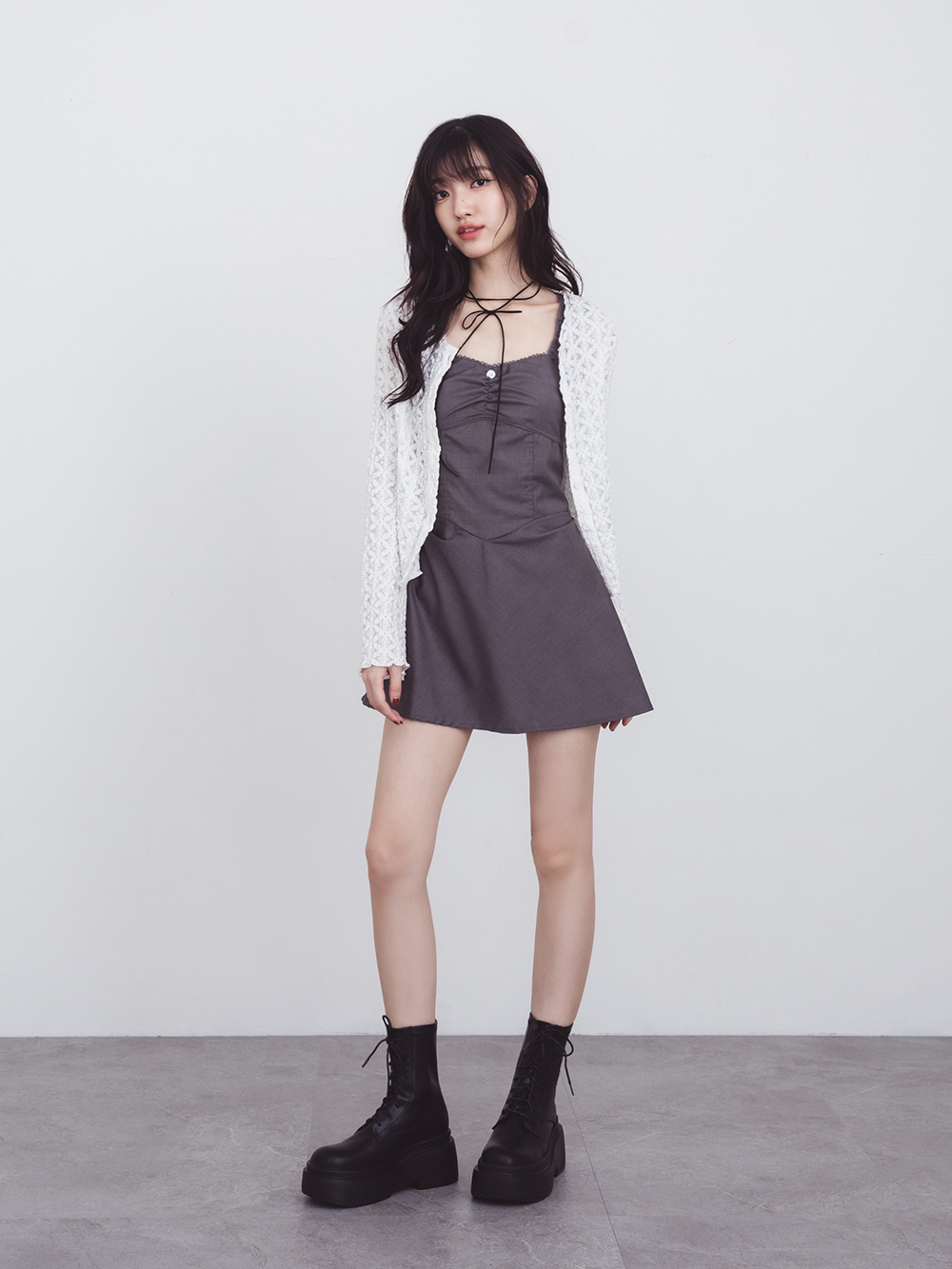 暗黑芭比．Plus級加厚鬆糕底綁帶短靴 時尚黑