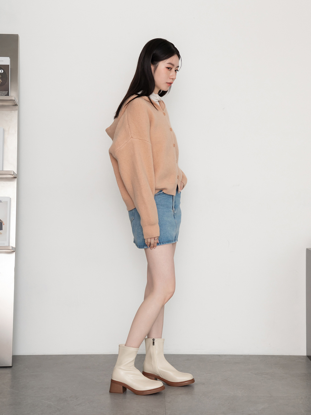 美拍風格方頭木紋跟瘦瘦靴 米白