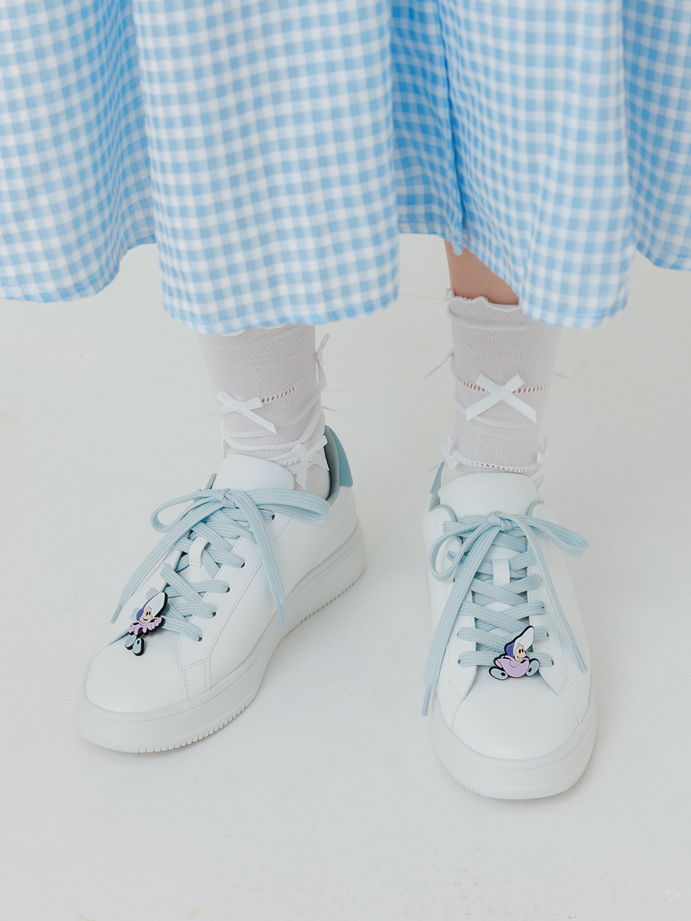 【Disney】牡蠣寶寶雙色鞋帶小白鞋 天空藍