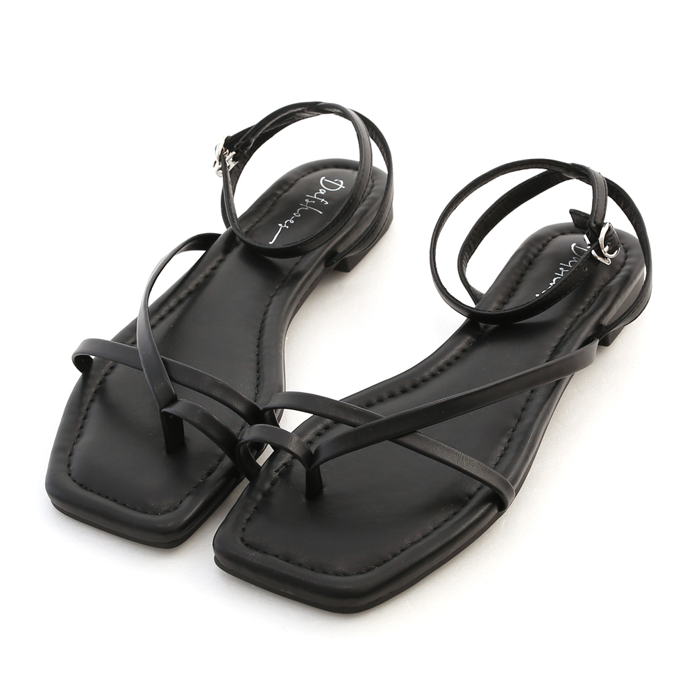 Toe Loop Strappy Flat Sandals Black