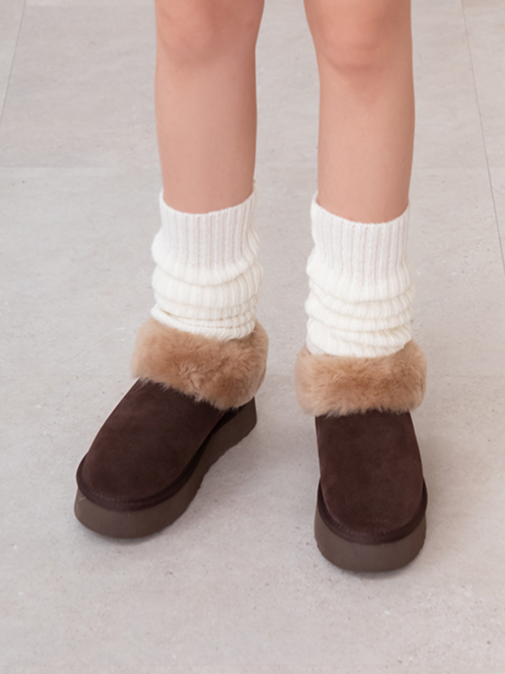 暖暖泡芙厚底翻毛真皮雪靴 咖啡色