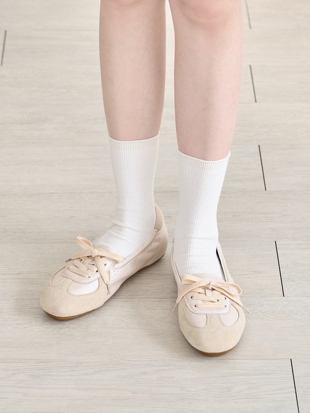 粉彩系列真皮綁帶淺口休閒鞋 米白色